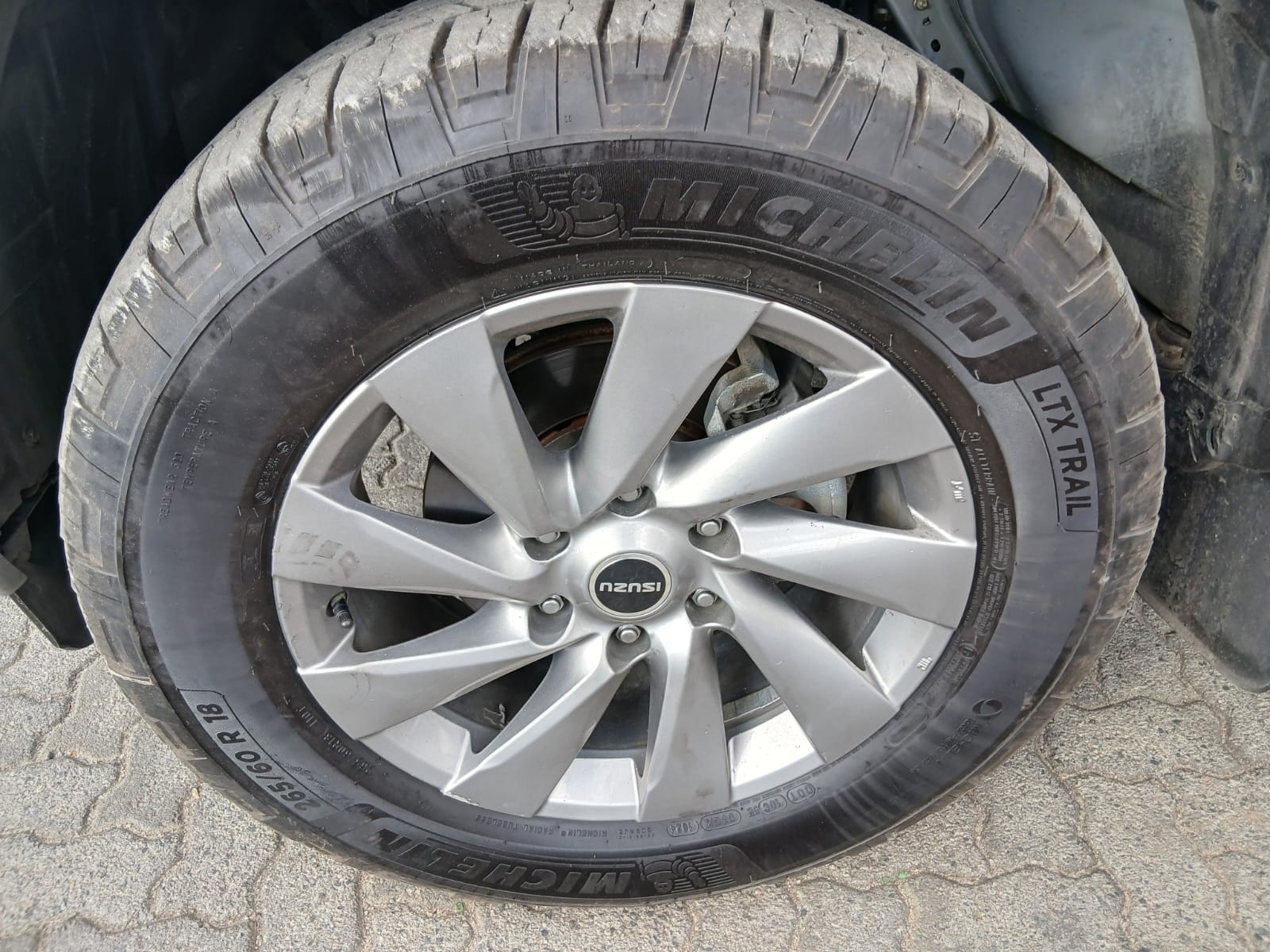
								2023 Isuzu MU-X 3.0 TD LS 4×4 Automatic For Sale – R530,000 full									