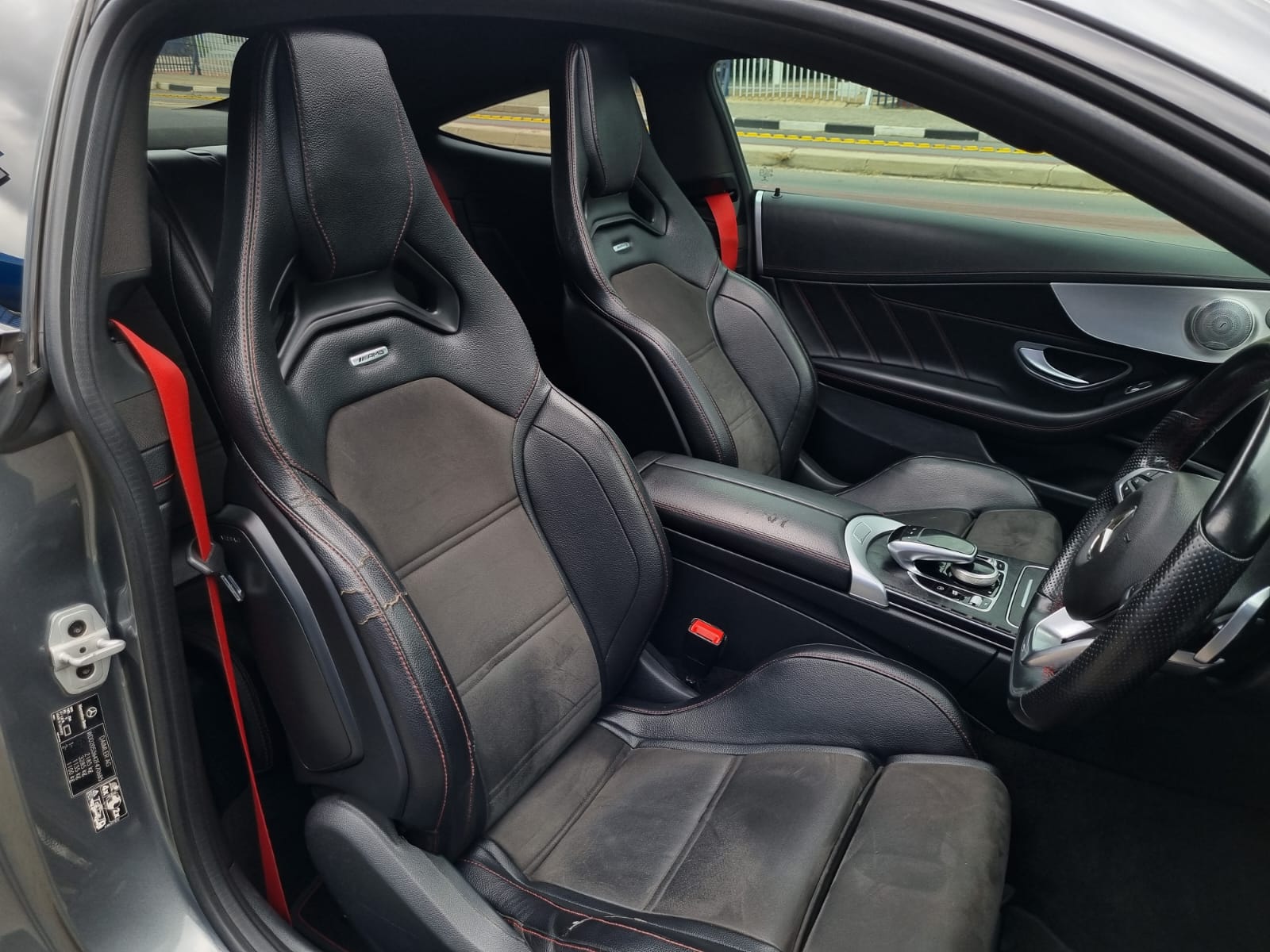 
								2017 Mercedes-AMG C43 3.0 V6 Automatic For Sale – R490,000 full									